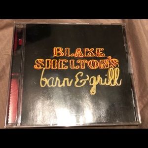 Blake Shelton CD “Barn & Grill”